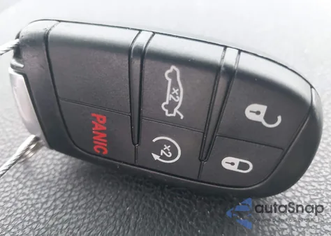 2018 Chrysler 300 Limited z USA, uszkodzony, nr VIN 2C3CCAEG0JH280049